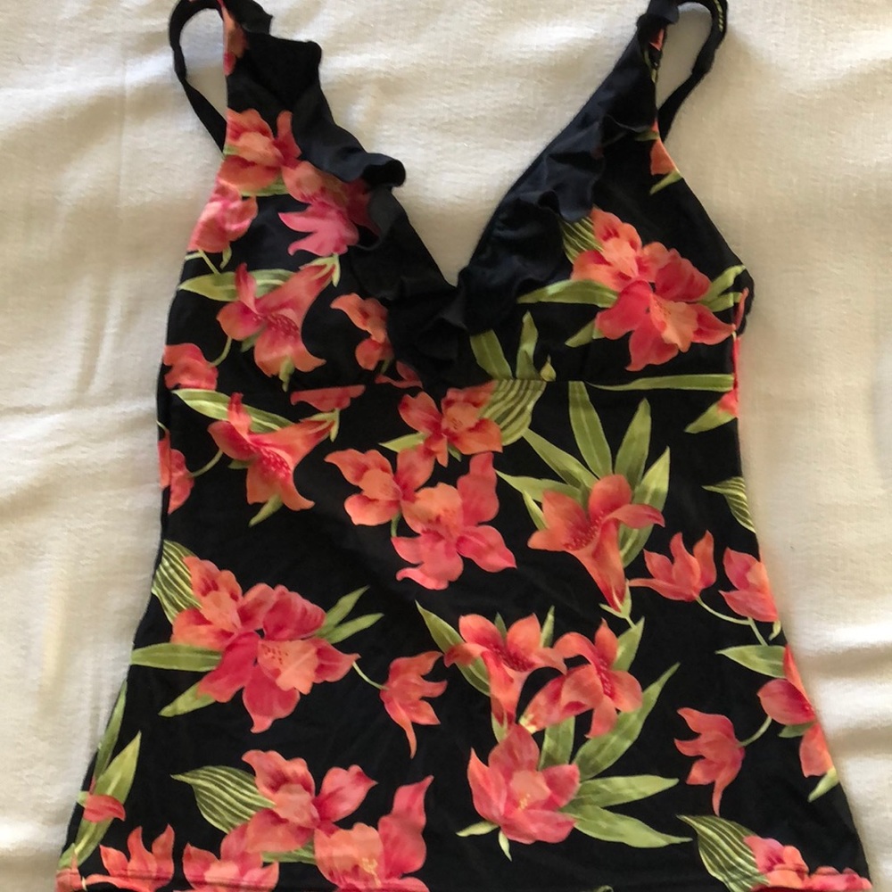 Ruffled Tankini top